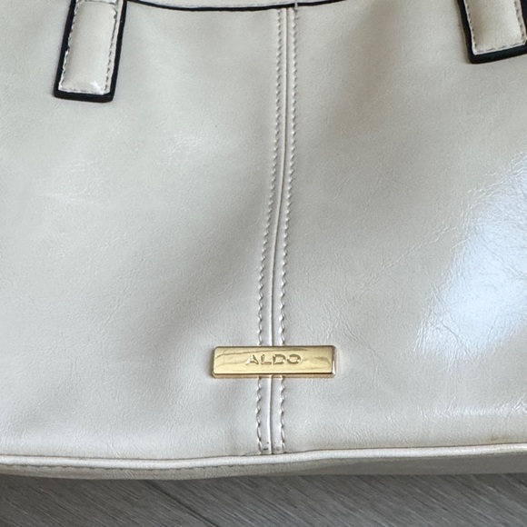 Aldo Beige Shoulder Bag with Gold Accents - Picture 2 of 4